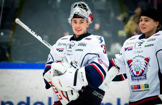 Linköpings målvakt Jacob Johansson är glad