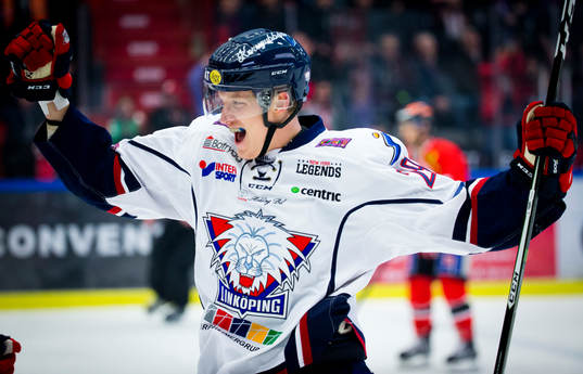 Linköpings Gabriel Carlsson jublar