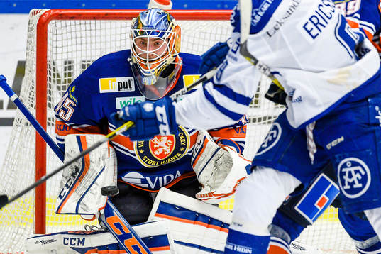 Växjös målvakt Viktor Andrén