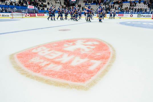Växjös spelare jublar