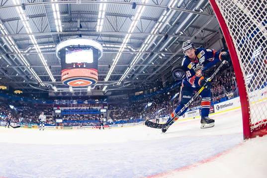 Växjös Adam Brodecki gör mål 4-1 i tom målbur