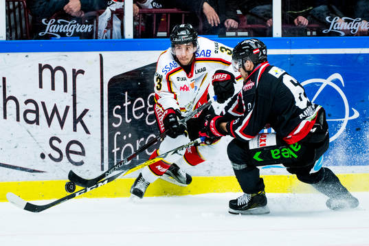 Luleås Daine Todd och Malmö Redhawks Stefan Warg