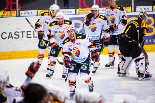 Djurgårdens Jeff Tambellini jublar