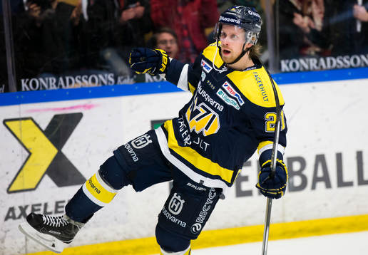 s Mattias Tedenby jublar