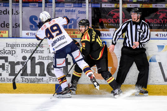 Djurgårdens David Bernhardt och Brynäs Daniel Paille