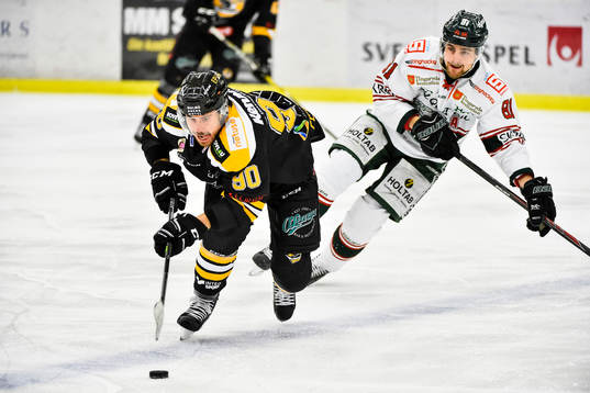 Panterns Mattias Persson och Tingsryds Filip Owesson