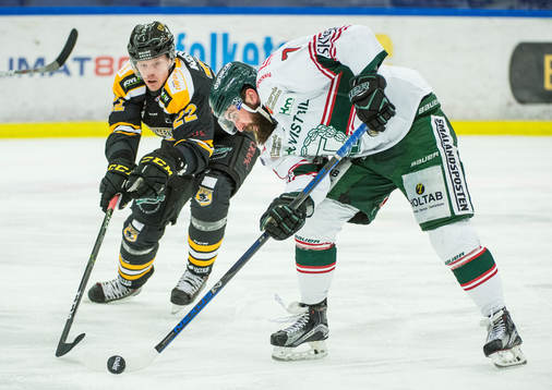 Panterns Lars Bryggman mot Tingsryds Zack Phillips