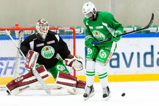 Rögles målvakt Anders Lindbäck och Edwin Hedberg