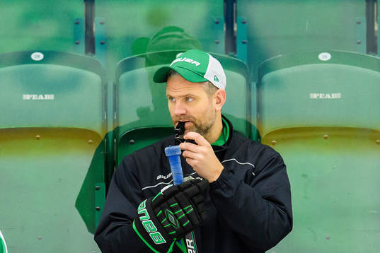 Rögles assisterande tränare Mikael Chrintz-Gath