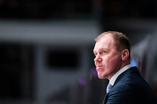 s tränare Johan Lindbom