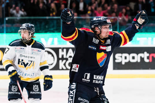 Djurgårdens Linus Johansson jublar