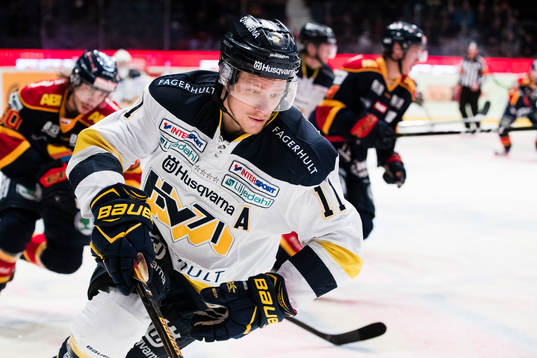 s Simon Önerud
