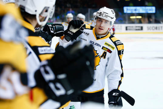 Skellefteås Pär Lindholm jublar