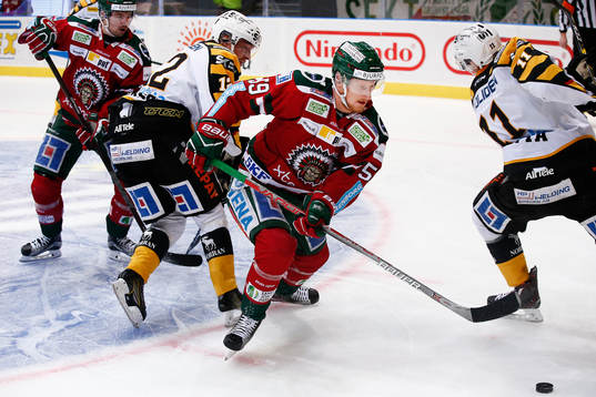 Frölundas Simon Hjalmarsson mot Skellefteås Adam