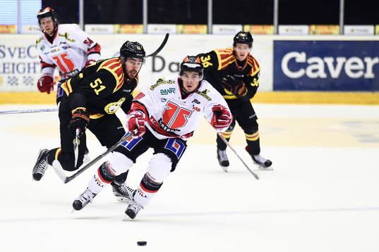 Brynäs Marc Zanetti och Örebros Michael Haga