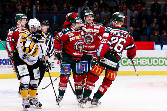 Frölundas Patrik Carlsson jublar