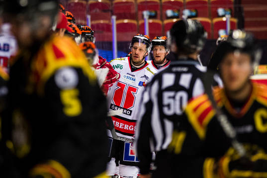Örebros Marcus Weinstock  jublar