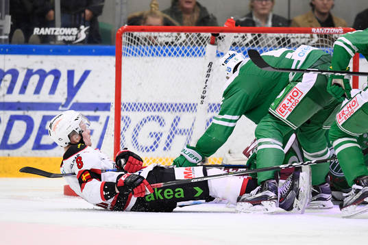 Malmö Redhawks Lars Bryggman och Rögles Alen Bibic