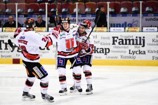 Örebros Marcus Weinstock, Bobbo Petersson och Greg Squires