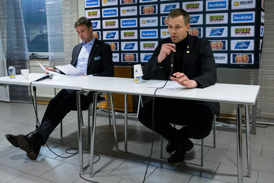 Frölundas tränare Roger Rönnberg och Skellefteås