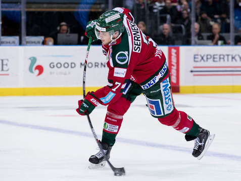 Frölundas Henrik Tömmernes skjuter