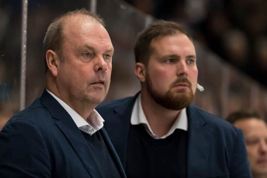 Leksands tränare Per-Erik Johnsson och assisterande