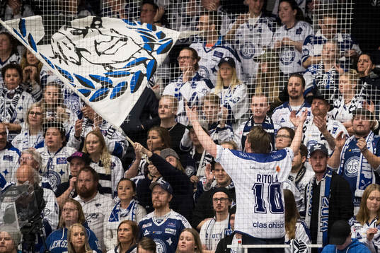 Hejarklacks eldar Martin Jönslars Eriksson med Ritola