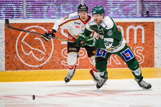 Luleås Kim Johansson och Färjestads Ole-Kristian Tollefsen