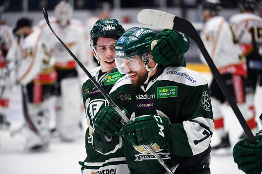 Färjestads Jonas Holös jublar