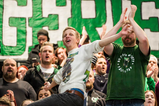 Färjestads supportrar jublar