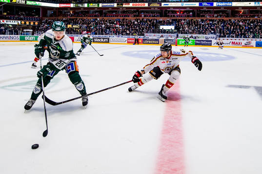 Färjestads Joel Eriksson Ek och Luleås Ilari Melart