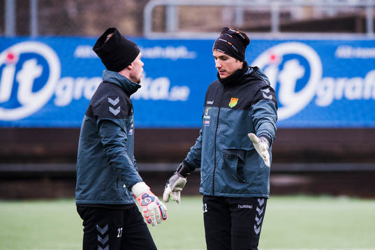 GAIS målvakter Tobias Johansson och Damir Mehic