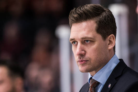 Växjös tränare Sam Hallam