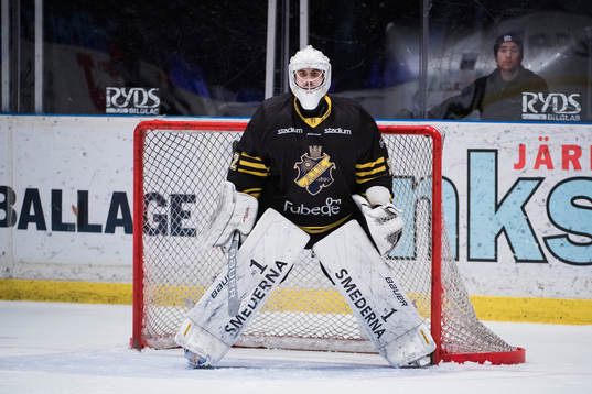 s målvakt Gasper Kroselj byts in
