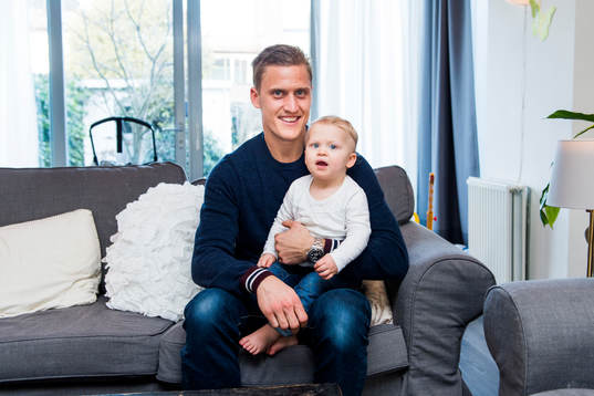 Feyenoords Pär Hansson och dottern Selma