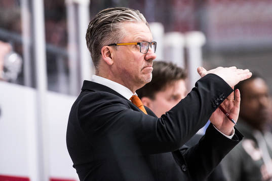 Karlskronas tränare Per Hånberg deppar och begär time out