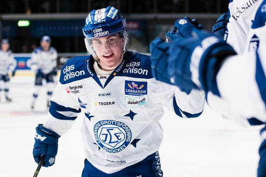 Leksands Oskar Lang jublar