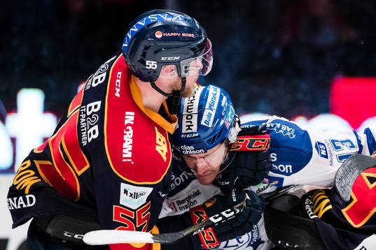 Djurgårdens Alexander Urbom i slagsmål med Leksands Jon