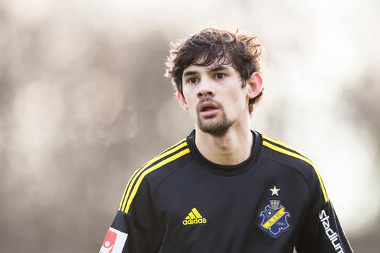 s Jesper Nyholm