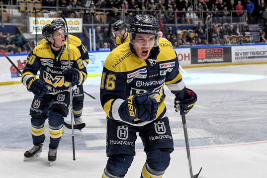 s Filip Sandberg jublar