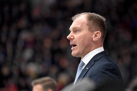 s tränare Johan Lindbom