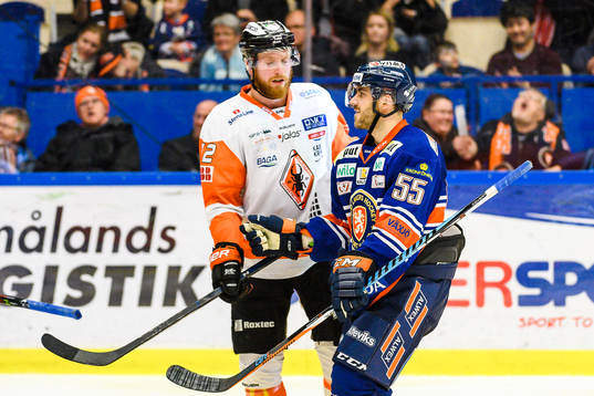 Växjös Nick Bailen jublar