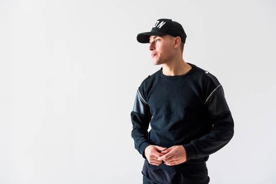 Nijmegens Jordan Larsson besöker sitt blivande hus