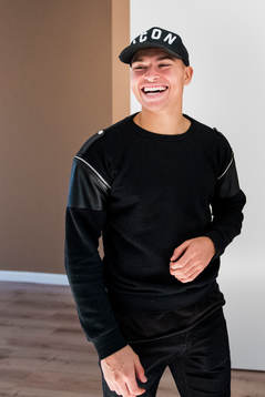 Nijmegens Jordan Larsson besöker sitt blivande hus