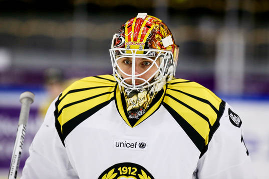 Brynäs målvakt Felix Sandström
