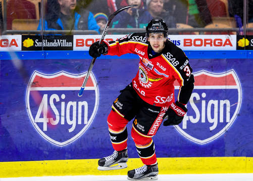 Luleås Daine Todd jublar