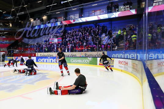 Linköping jublar med sina supportrar