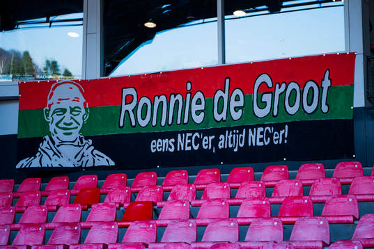 Hyllning till Ronnie de Groot