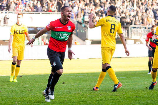 Nijmegens Reagy Ofosu jublar