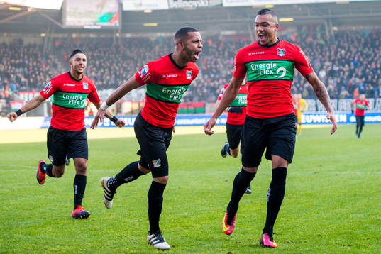 Nijmegens Reagy Ofosu och Jay-Roy Grot jublar